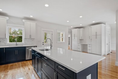 245 Governor Wentworth Hwy, Mirror Lake, NH 03853 - photo 3