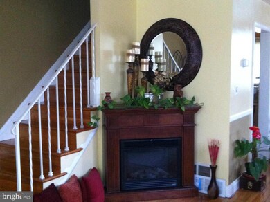 6541 Hilltop Ave, Baltimore, MD 21206 - photo 5