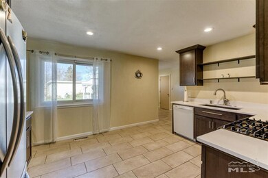 70 Sheridan Way, Sparks, NV 89431 - photo 6