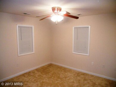 12445 Popes Head Rd, Clifton, VA 20124 - photo 6