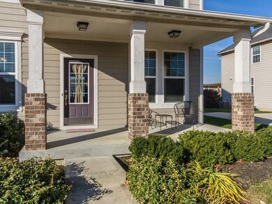 12334 Westmorland Dr, Fishers, IN 46037 - photo 2