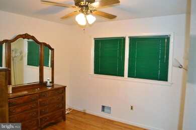 16501 Abbey Dr, Bowie, MD 20715 - photo 7