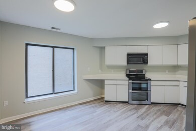 3031 Fallstaff Rd unit 307C, Baltimore, MD 21209 - photo 4