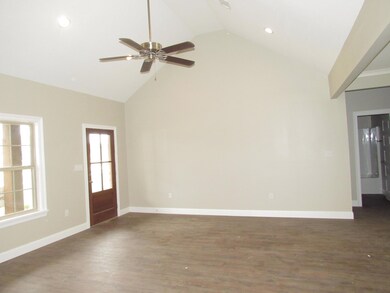 Vaulted Ceiling Greatroom