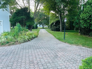 2 Fallon Dr, Westport, MA 02790 - photo 2