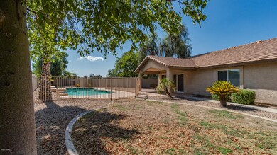 2821 E Morgan Ct-33