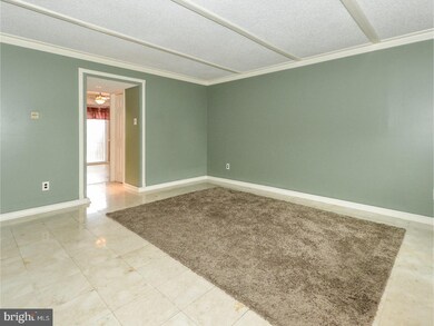 27 Delancy Ct, North Wales, PA 19454 - photo 5