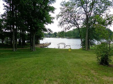 921 E Santee Dr, Greensburg, IN 47240 - photo 2