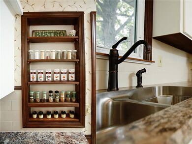 AWESOME UNIQUE FEATURES THRU HOME...