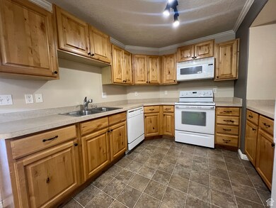 8198 N Cedar Springs Rd unit 6, Eagle Mountain, UT 84005 - photo 5