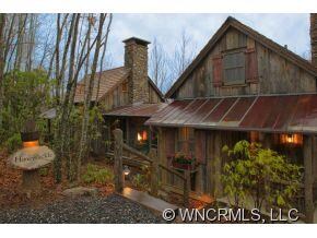 Cabins @ Boarding House