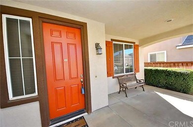 Inviting covered porch!