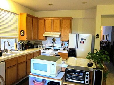 2819 Desert Zinnia Ln, Las Vegas, NV 89135 - photo 5