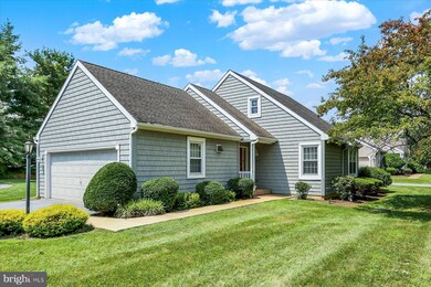 1037 Hillview Ln, Hershey, PA 17033 - photo 5