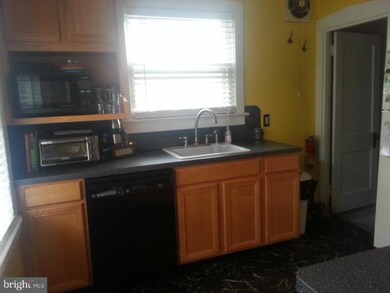 236 Hampshire Ave, Audubon, NJ 08106 - photo 2