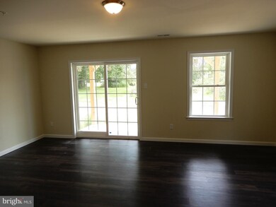 820 Summer Ave, Lansdale, PA 19446 - photo 6