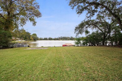 907 Gondola St, Sugar Land, TX 77478 - photo 4