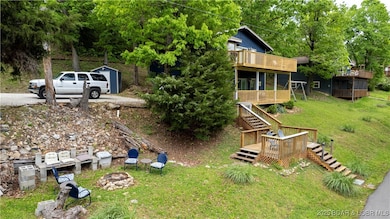 Plenty of parking AND lots of outdoor entertaining