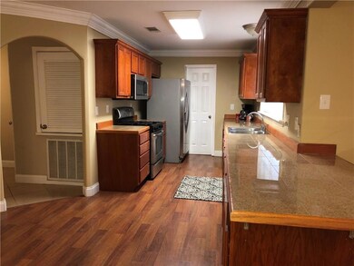 519 Edgewood Dr, Pineville, LA 71360 - photo 5