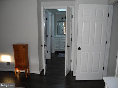 19702 Portsmouth Dr, Hagerstown, MD 21742 - photo 7