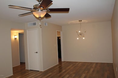 11154 W Emerald Dr, Sun City, AZ 85351 - photo 6