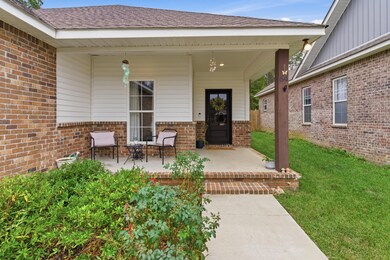 64 N Barnes Field Dr, Hattiesburg, MS 39402 - photo 2