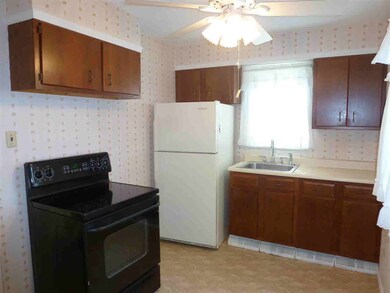 1901 E Greenlawn Ct, Muncie, IN 47302 - photo 6