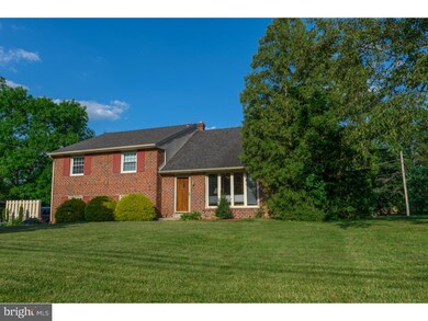 333 Meadow Ln, Wallingford, PA 19086 - photo 2