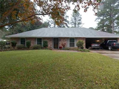 107 Rock Point Cir E, Pineville, LA 71360 - photo 2