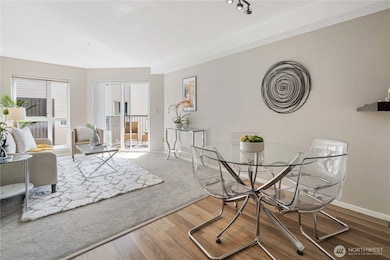 4020 Aurora Ave N unit 302, Seattle, WA 98103 - photo 5