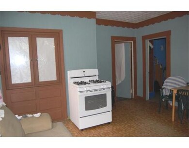 26 Florence St unit 28, Lawrence, MA 01841 - photo 5