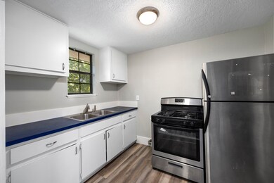 703 Temple St unit 1/2, Houston, TX 77009 - photo 4