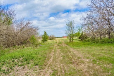 5501 SE 104th St, Moore, OK 73165 - photo 2