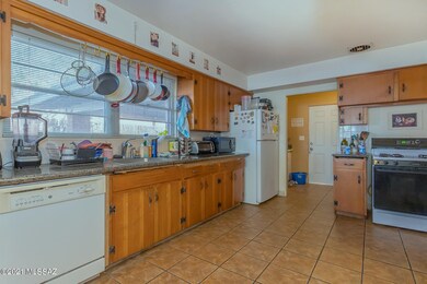 1520 E 10th St, Tucson, AZ 85719 - photo 7