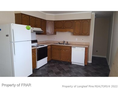 7575 Jennings Ln, Fayetteville, NC 28303 - photo 4