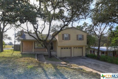 142 E Hillcrest Dr, San Marcos, TX 78666 - photo 2