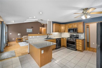 8010 SE Vandalia Dr, Runnells, IA 50237 - photo 6