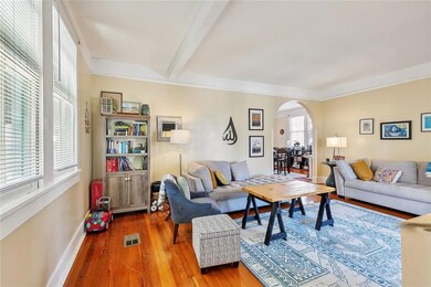 Unit 809 Living Room