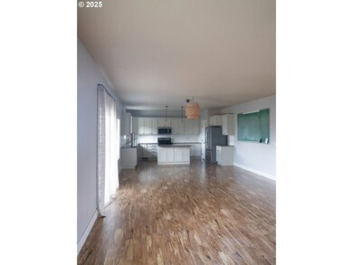 1031 SW Olive Ct, Hermiston, OR 97838 - photo 4