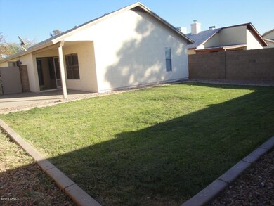 18238 N 87th Dr 12-11 003