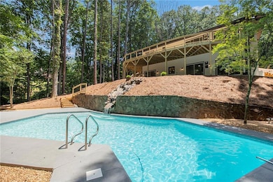 Swimming pool with stairway