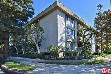 11640 Woodbridge St unit 304, Studio City, CA 91604 - photo 2