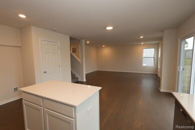 54823 Heron Cir, Chesterfield, MI 48047 - photo 5