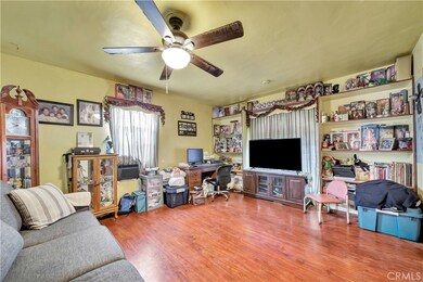 10041 Live Oak Ave, Fontana, CA 92335 - photo 3