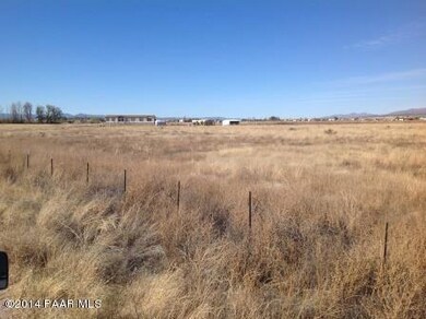 2100 W Bumpy Ln, Paulden, AZ 86334 - photo 2