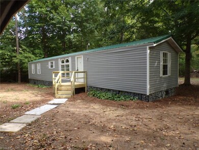 3310 Fieldcrest Ct, Asheboro, NC 27205 - photo 2