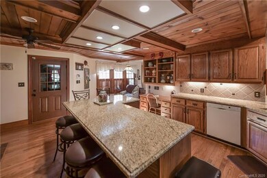 Oversized Granite Island