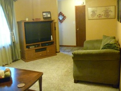 5516 Perry Ln, Shawnee, KS 66203 - photo 4