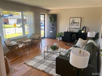 5937 Childress Ave, Saint Louis, MO 63109 - photo 5