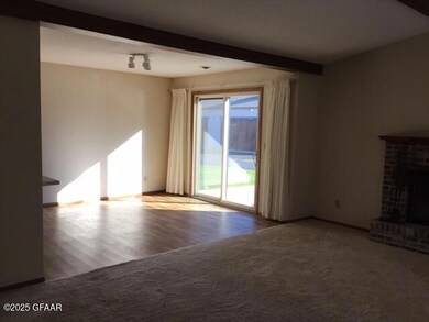 4564 Belmont Rd, Grand Forks, ND 58201 - photo 4